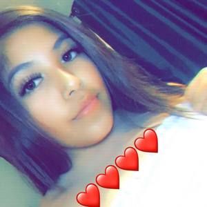 Meet your Posher, Daniela